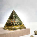 Pyrite Money Magnet Pyramid Vastu Nivaran