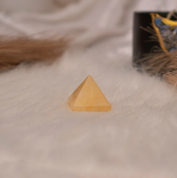 100% Pure Yellow Aventurine Pyramid